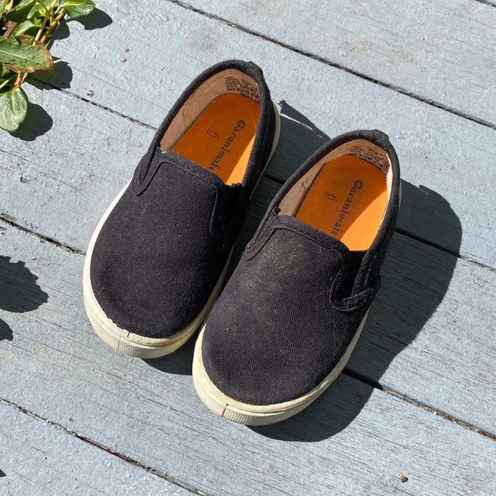 Garanimals black slip on shoes, size toddler 6.
